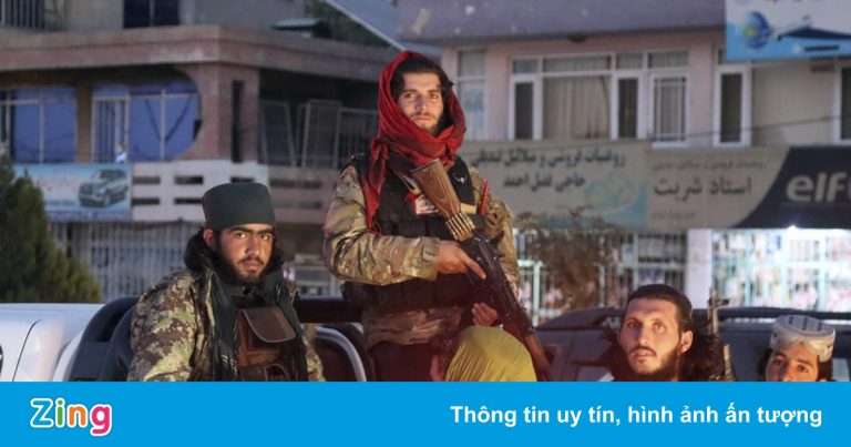 Taliban siết vòng vây quanh sân bay Kabul