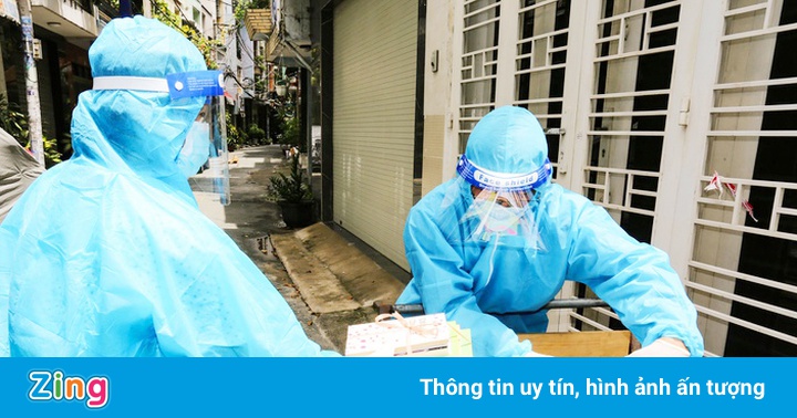 Không phải hàng thiết yếu, sách khó đến với bạn đọc trong mùa dịch Không phải hàng thiết yếu, sách khó đến với bạn đọc trong mùa dịch