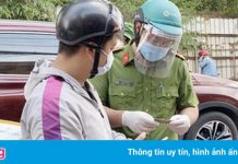 Hà Nội yêu cầu người đi qua chốt phòng dịch phải quét mã QR