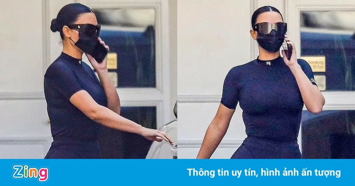 Thân hình đồng hồ cát của Kim Kardashian