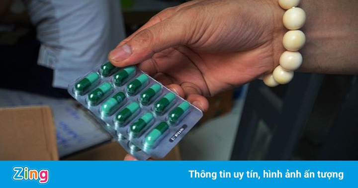 Phát hiện lô thuốc hỗ trợ điều trị Covid-19 nhập lậu Phát hiện lô thuốc hỗ trợ điều trị Covid-19 nhập lậu