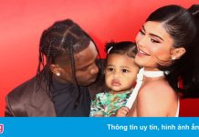 Con gái Kylie Jenner được cha tặng xe bus