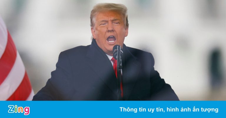Ông Trump bị kiện