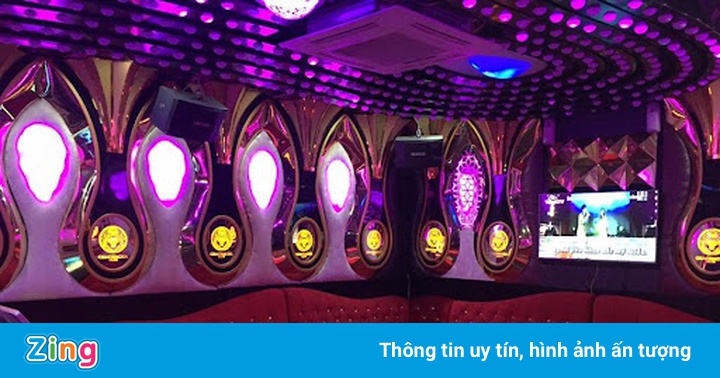 16 người tụ tập trong quán karaoke, bất chấp lệnh cấm