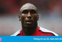 Sol Campbell đề nghị giúp đỡ Arsenal