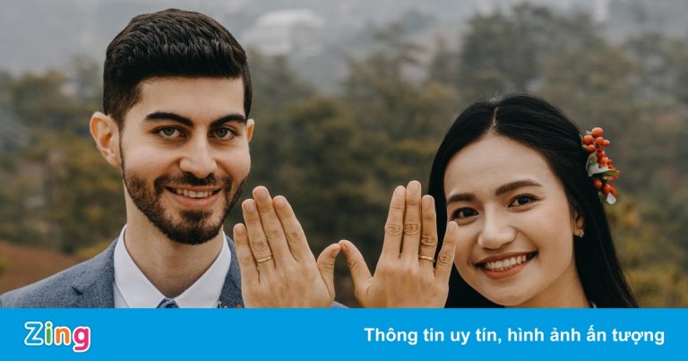 Chàng trai Mỹ đến TP.HCM cầu hôn bạn gái chưa từng gặp mặt