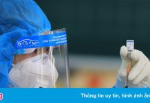 Thủ tướng: Sớm tiêm vaccine Covid-19 cho học sinh