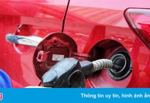 Giá xăng giảm hơn 600 đồng/lít