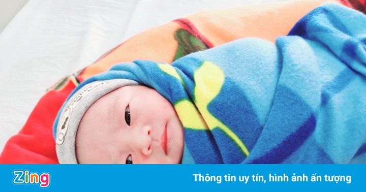 Suy hô hấp, 2 sản phụ mắc Covid-19 được mổ bắt con thành công Suy hô hấp, 2 sản phụ mắc Covid-19 được mổ bắt con thành công