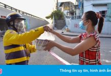 Be xin tham gia ‘đi chợ hộ’, Tiki muốn giao sách miễn phí ở TP.HCM