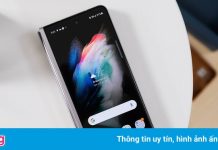 Sự chật vật của iPhone đời đầu là động lực cho Galaxy Z Fold