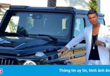 Ronaldo khoe xe được bạn gái tặng