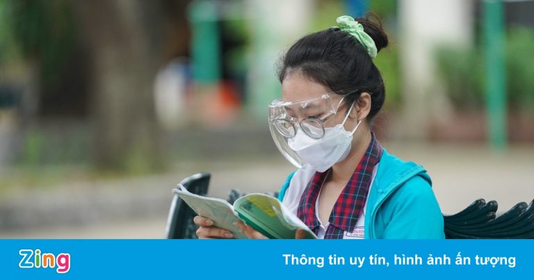 Tra cứu điểm chuẩn của hơn 70 trường đại học