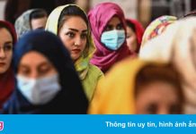 Phụ nữ Afghanistan bị ép kết hôn nếu muốn rời đất nước