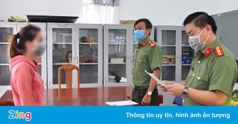 Cô gái bị phạt 5 triệu vì xúc phạm lực lượng chống dịch