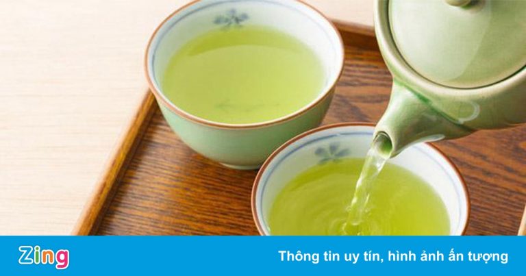 Tụ tập uống nước chè, 5 người bị phạt 50 triệu