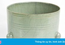Chiếc bát gốm được đấu giá hơn 440.000 USD