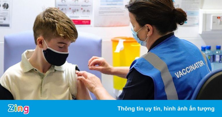 Những nước đi đầu tiêm vaccine Covid-19 cho trẻ em