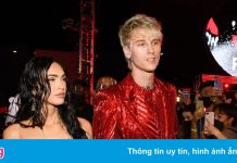 Lý do Megan Fox diện váy trong suốt trên thảm đỏ MTV VMAs