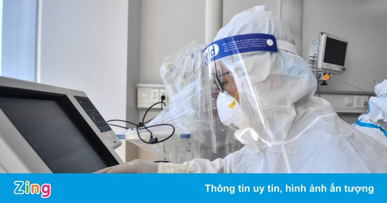 Cứu bé trai mắc Covid-19 diễn biến nặng Cứu bé trai mắc Covid-19 diễn biến nặng