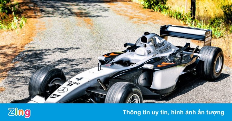 Xe đua F1 của McLaren được mang ra đấu giá