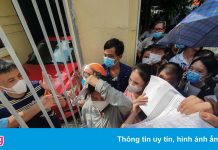 Chen lấn tại điểm tiêm vaccine Covid-19