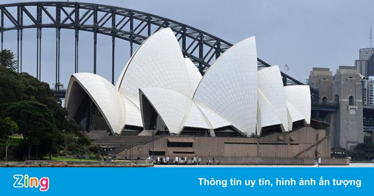 Sydney dỡ bỏ lệnh giới nghiêm Covid-19