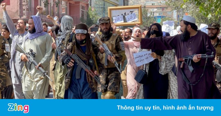 ‘Cơn đau đầu mới’ dành cho Taliban