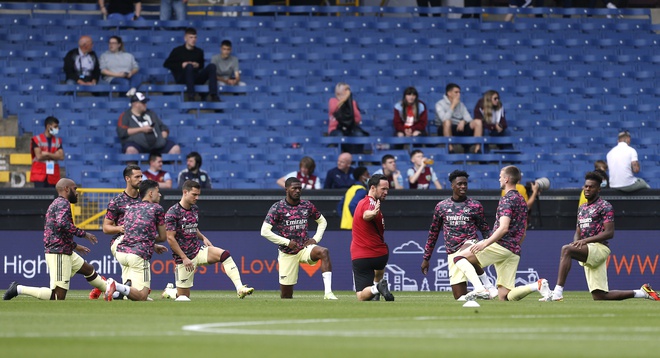 Burnley vs Arsenal anh 18