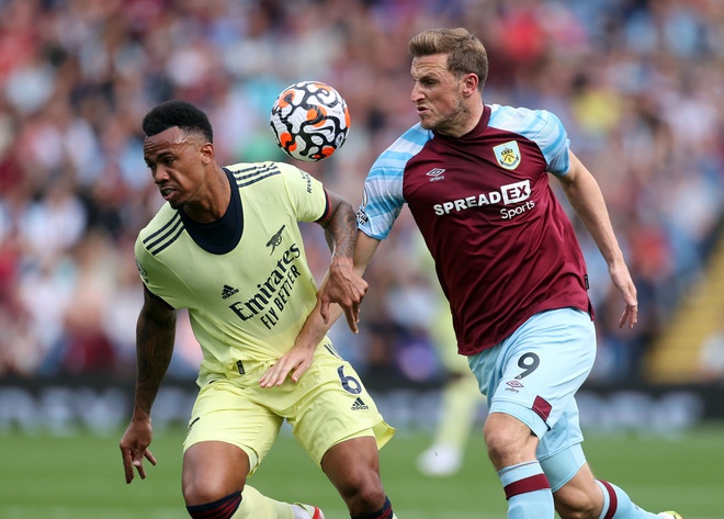 Burnley vs Arsenal anh 16
