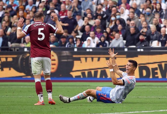 Man Utd dau Aston Villa anh 5