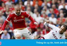 Hai bài toán về hàng phòng ngự của Man United