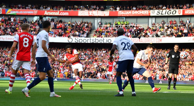 Arsenal dau Tottenham anh 5