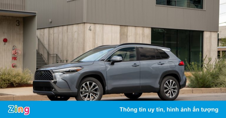 Toyota Corolla Cross có giá từ 22.000 USD tại Mỹ, không có bản hybrid