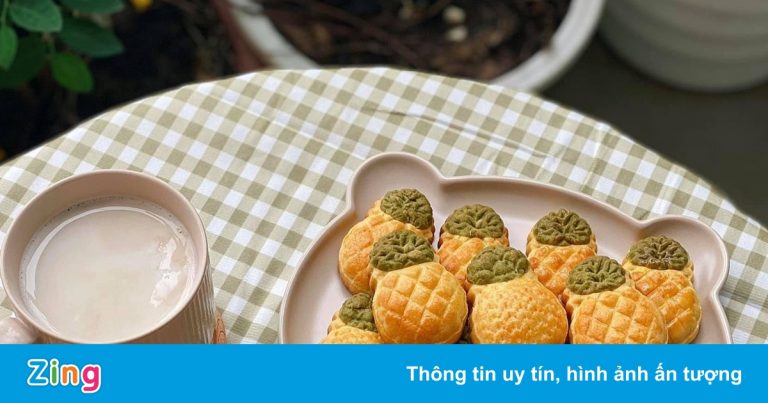 Ở nhà giãn cách, hội chị em học làm từ bún sườn đến bánh Trung thu