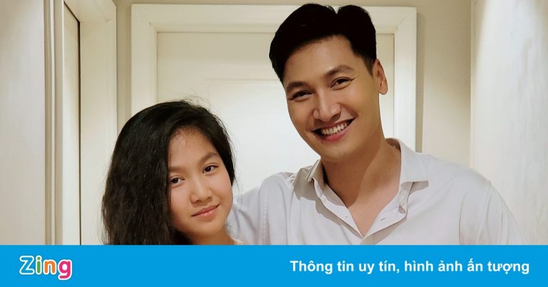 Con gái 12 tuổi của diễn viên Mạnh Trường Con gái 12 tuổi của diễn viên Mạnh Trường