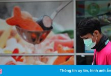 Shipper Thái Lan bị chỉ trích vì yêu cầu khách nữ mặc áo ngực lấy hàng