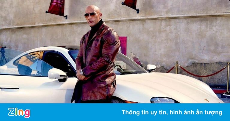 The Rock cầm lái Porsche Taycan trong bộ phim mới