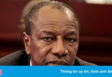 Nổ súng gần phủ tổng thống Guinea