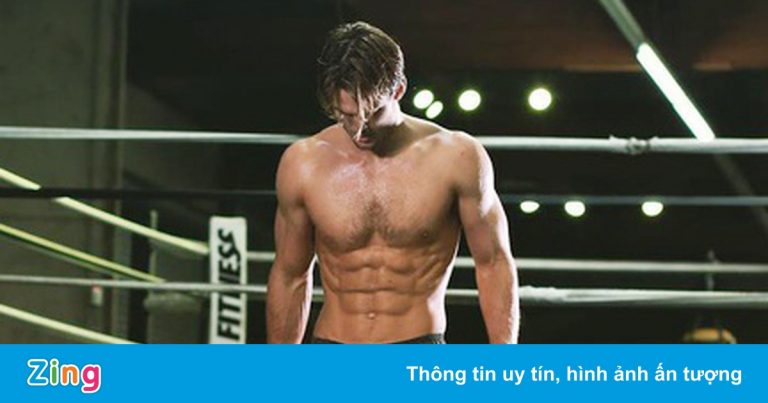Thể hình rắn rỏi của người mẫu nam cao 1,93 m Thể hình rắn rỏi của người mẫu nam cao 1,93 m