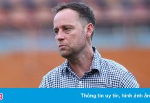 HLV Polking dẫn dắt tuyển Thái Lan