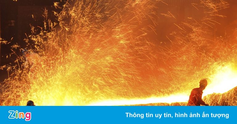 Các nhà máy Trung Quốc điêu đứng vì thiếu điện, giá hàng hóa tăng vọt