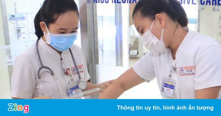 Cứu sản phụ dương tính với SARS-CoV-2