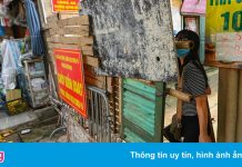 Nhiều rào chắn chưa được dỡ bỏ dù Hà Nội nới lỏng giãn cách