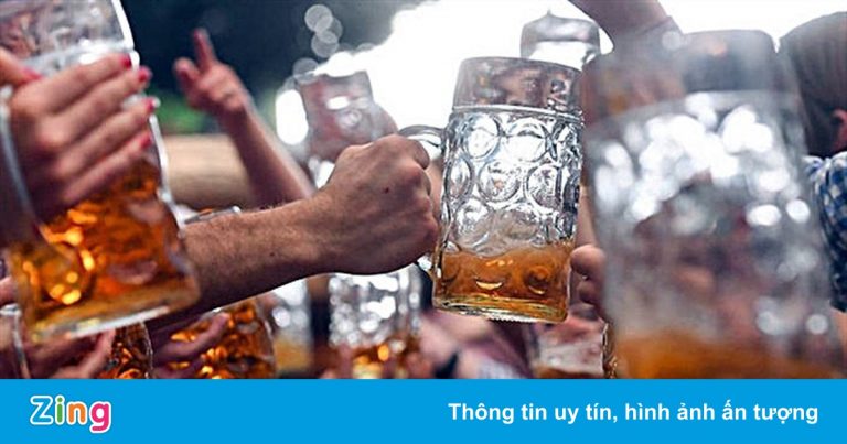 9 người tụ tập ăn nhậu đợt dịch bị đề nghị xử phạt hơn 140 triệu