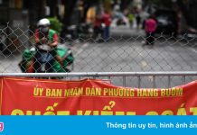 Xe cộ thưa thớt ngày đầu Hà Nội nới lỏng giãn cách