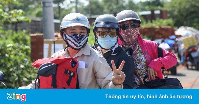 Đà Nẵng đón 17.000 giáo viên, học sinh trở về