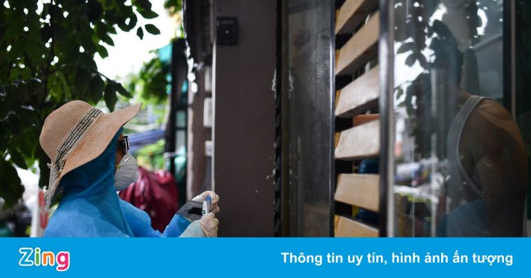 Nhiều F0 ở TP.HCM điều trị tại nhà chậm nhận được thuốc