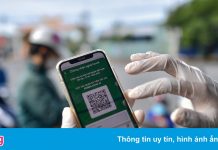 TP.HCM thí điểm cấp mã QR cho người dân 3 quận, huyện trở lại làm việc