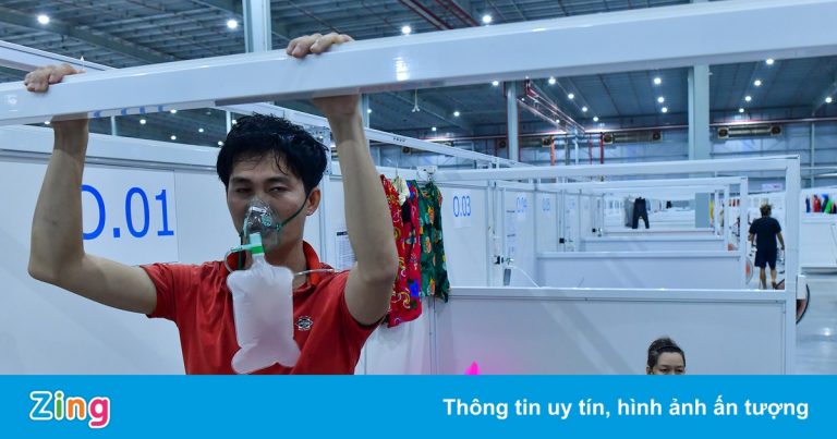 Bên trong bệnh viện dã chiến lớn nhất nước tại Bình Dương